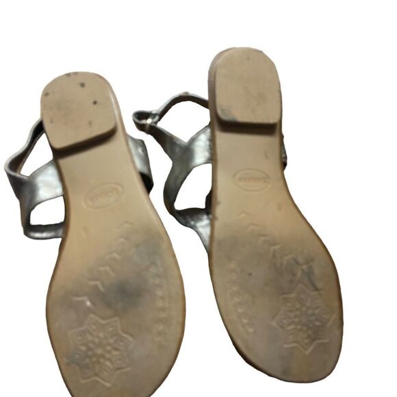 Sahara silver flat sandals excellent condition see ice size 8 - Picture 2 of 2